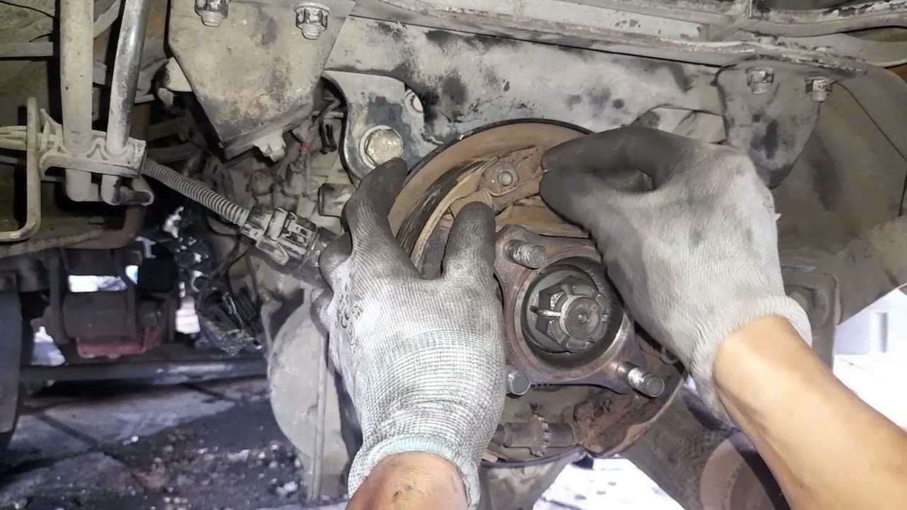 Memasang Kampas Hand Rem Truk Canter