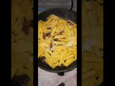 Картошка с грибами 🥔 #shorts #кулинария