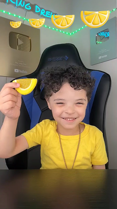 Sour Family Sour Gummy Lemon Challenge!🥑🥭🍊🍊🍊🍊