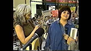 Emmylou Harris + Linda Ronstadt - Telling Me Lies + Raise The Dead - Today 9/3/99