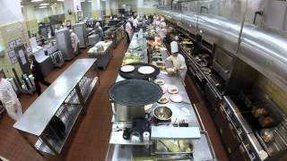 Thanksgiving Dinner Service at The Greenbrier