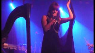 Florence and the Machine - Rabbit Heart (Raise It Up) (2009) Brighton, England