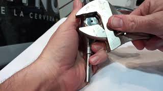 Side Pull Faucet Disassembly.  BB090613