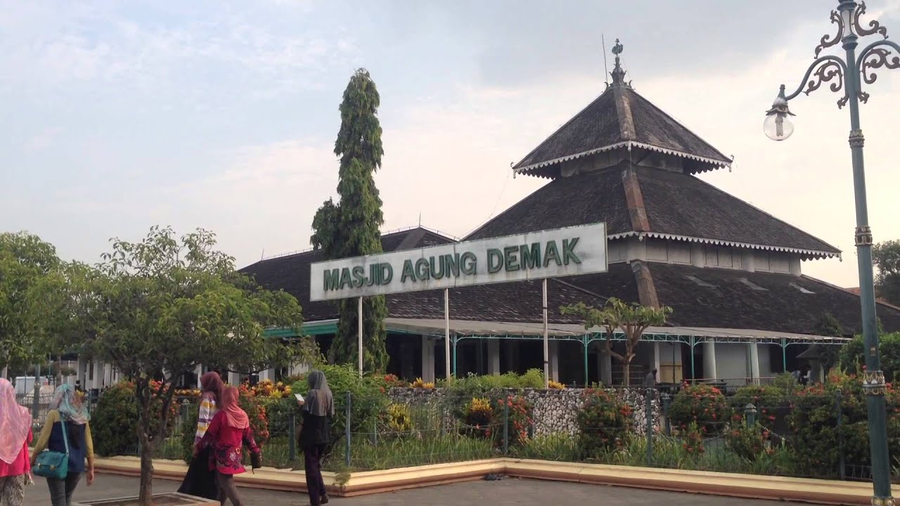  Masjid  Agung  Demak Jawa  Tengah Indonesia YouTube
