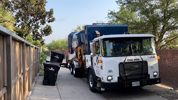 Waste Connections: Autocar ACX CNG Labrie