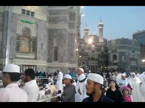 Eid ul-Fitr Salaat 1432-2011 in Mecca 'TAKBIR'  Doovi