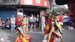 2012/9/23新莊聖母會進香回駕繞境~副爐主壇前官將首