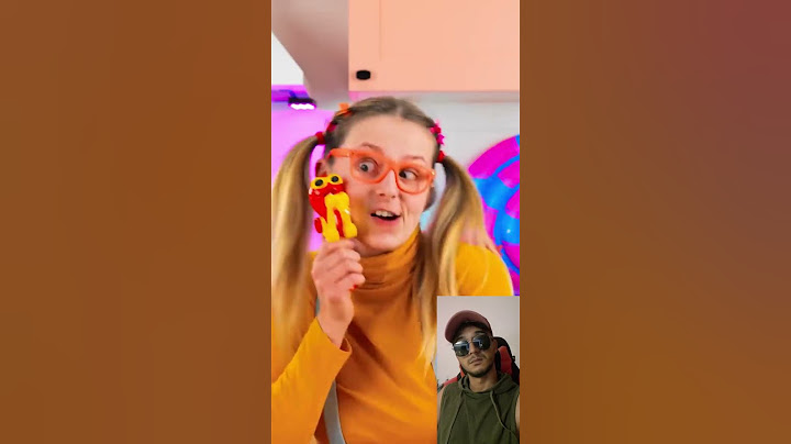 "Never Drop Your Candy Again! Introducing the Amazing Lollipop Gadget 🍭 #Shorts