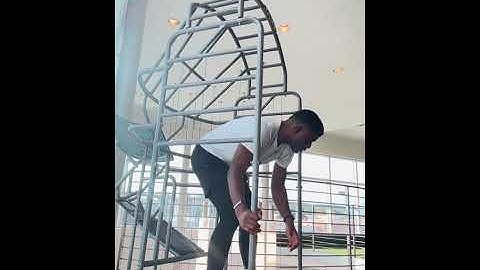 How to stretch your muscles using that weird machine in the corner 