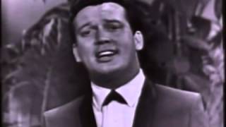 Download Lagu Jerry Wallace - In The Misty Moonlight MP3 Download Lagu Jerry Wallace - In The Misty Moonlight MP3
