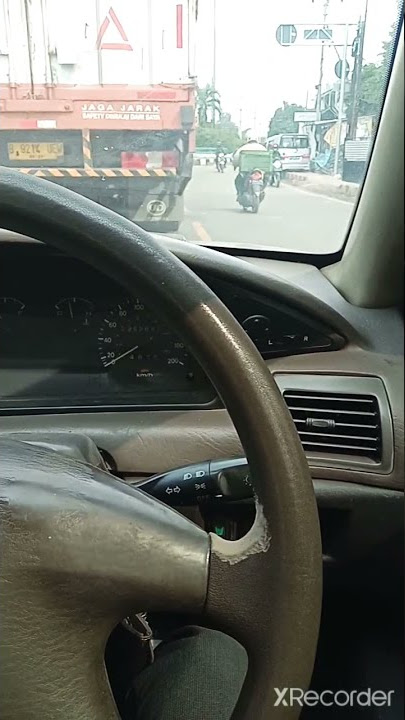 story wa nyetir mobil di siang hari..mantap cuy