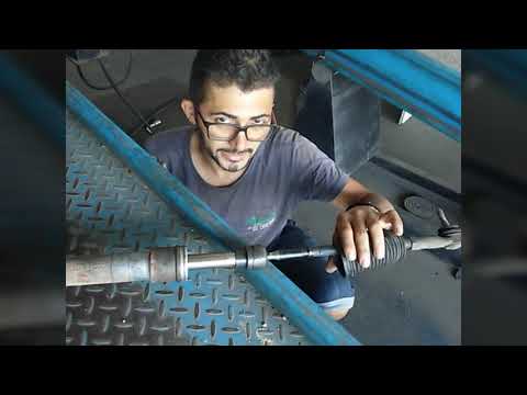 Vídeo: Como você ajusta a folga em uma caixa de direção hidráulica?