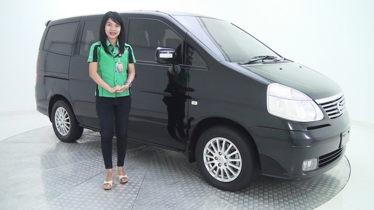  MOBIL BEKAS NISSAN SERENA  HWS 2 0 AT MATIK HITAM METALIK 