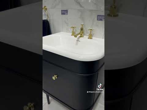 Ванна в ретро стилі на лапах 170 см Burlington Hampton E14, видео 7