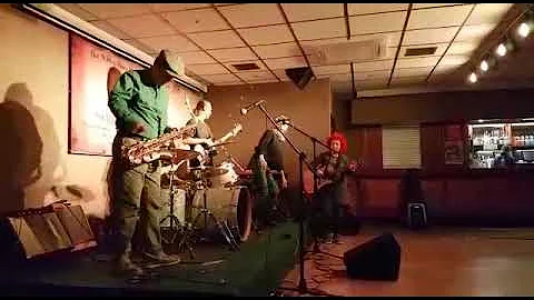 Joshua Munro sax