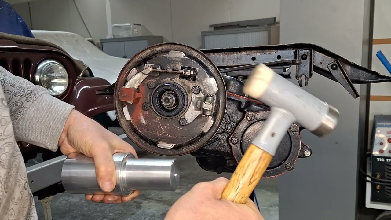 montagem do retentor do câmbio T90 do jeep willys CJ5.