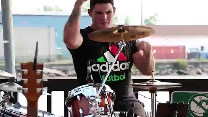 Carl Messina  (Drum Solo 2015)