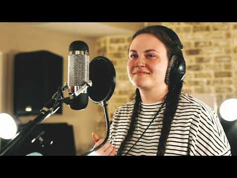 Suzy Jones - 6AM (Live in Studio)