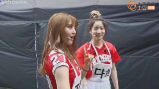 Download Lagu SEVENTEEN \u0026 TWICE dance/sing to each other-Part 1 MP3