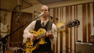 Oscar Jerome - Feet Down South (Lightship95 Session)