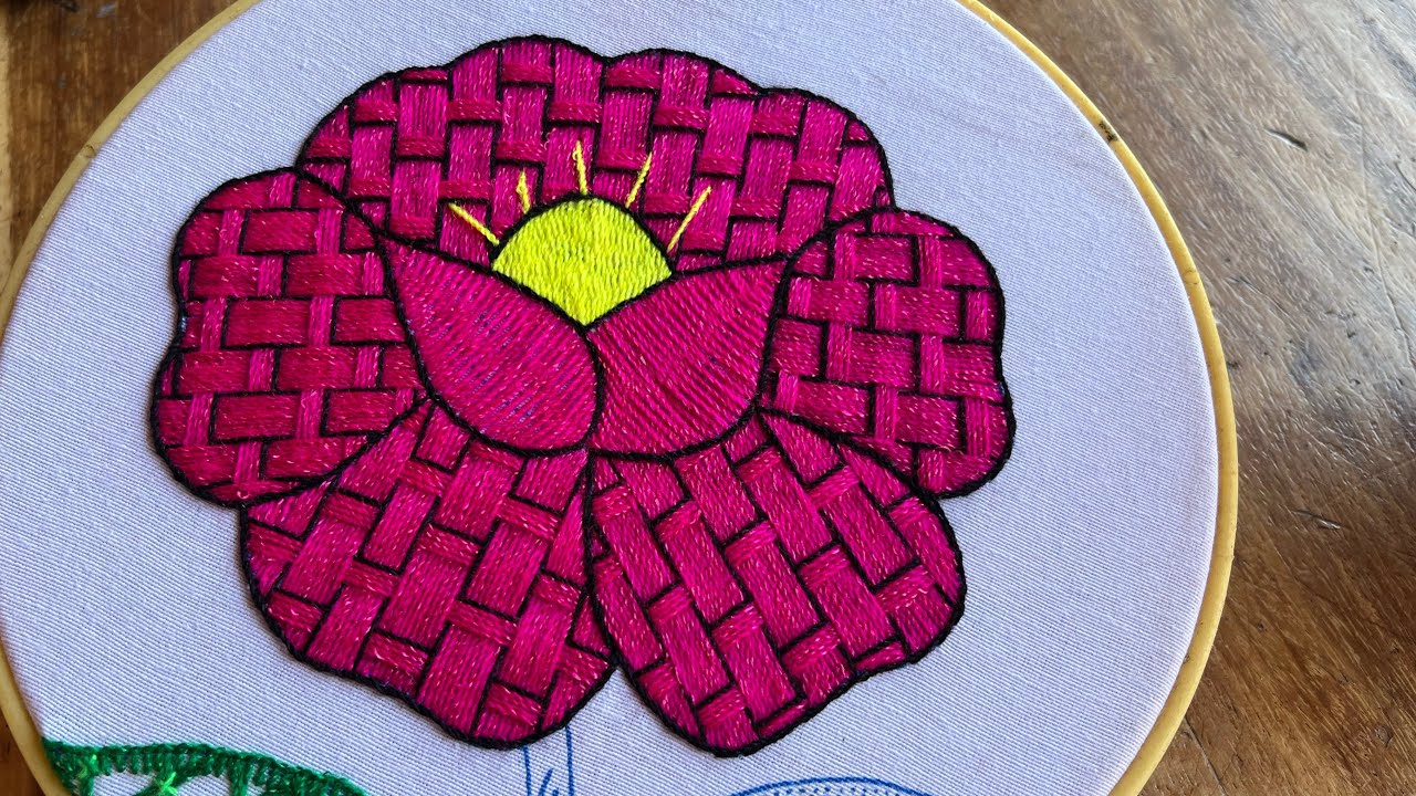 PUNTADA FÁCIL PARA UNA ROSA 🌹@Bordados bonitos Karen