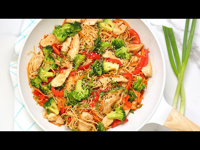 15-Minute Chicken Stir Fry Noodles – Chicken Stir Fry Pasta Recipe —  Eatwell101