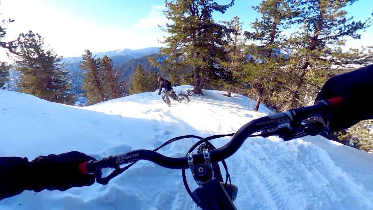 Фэтбайки и чистая радость: от подножия Пика Черского по серпантину Старо-Комарской дороги