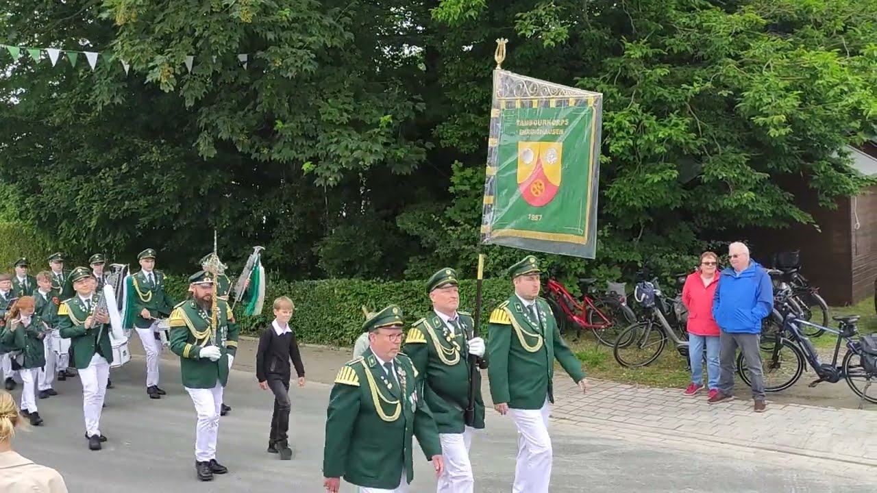 Umzug beim Schützenfest 2024 in Ehringhausen (Sonntag)