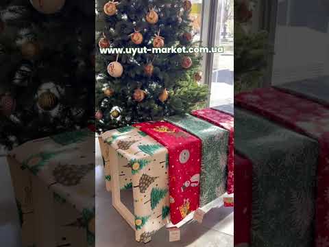 Скатертина новорічна 170х260см  "Сніжинки" червона , з водовідштовхувальним просоченням, видео 1