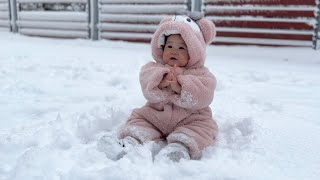 The whole world turned white! Korean baby SONGI who saw the first snow.
