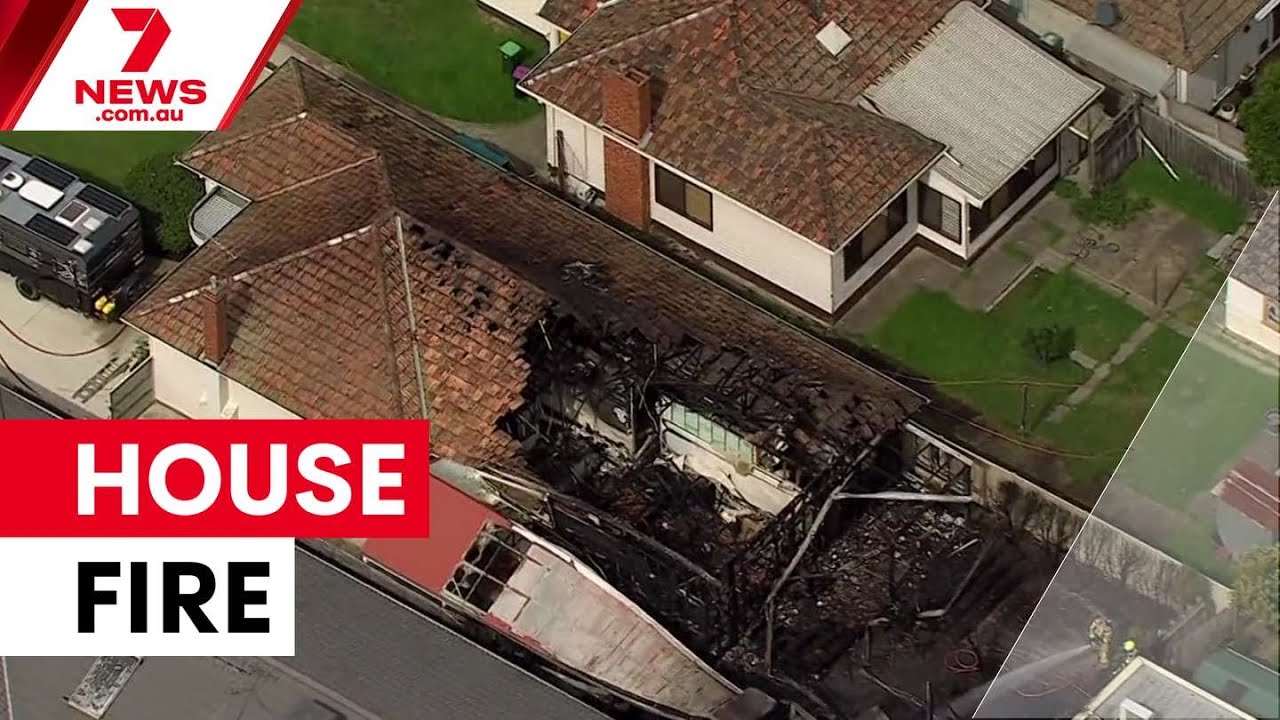 Fierce blaze destroys Pascoe Vale South home