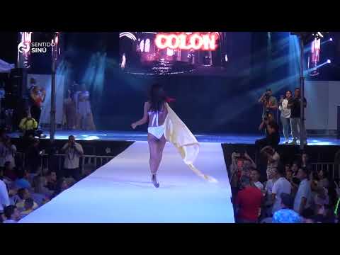 desfile vestido de baño fiestas del río 2023