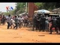 [ News ព័ត៌មាន ] Workers on Strike and Police Injured in Clashes (Cambodia news in Khmer) - News, VOA Videos