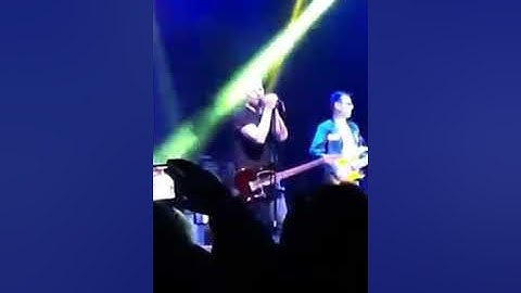 J.R. Richards from Dishwalla performs Counting Blue Cars Live March, 1, 2019 in CA (Mysta Cyric)