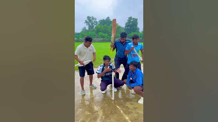 बारिश में खेलने के मजे मजे 🔥😍🌧️🏏 #bobby_4uhh #cricket #trending #cricketshorts #viralvideos