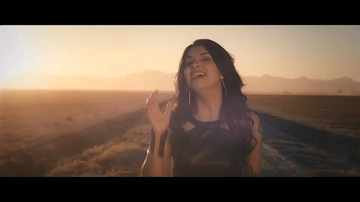 Damaris Guerra - Buscando Una Seal (Video Oficial)