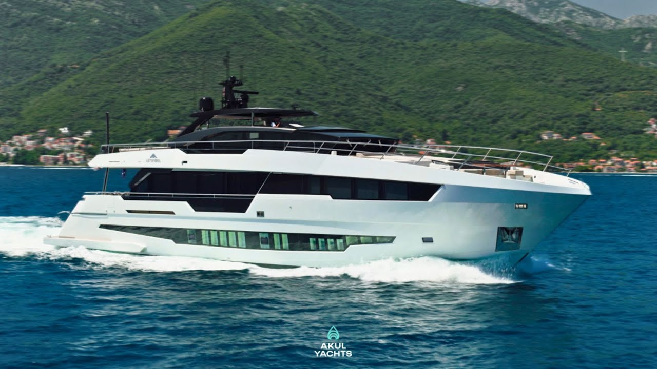 AKUL YACHTS presents Astondoa 100 Century