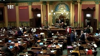 Michigan lawmakers agree on early absentee ballot processing