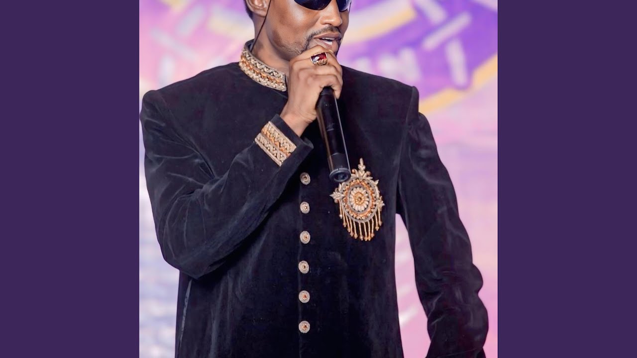 Prof Gwarzo Jan Zakara