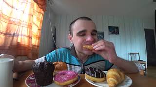 МУКБАНГ АСМР МАФИН ШОКОЛАДНЫЙ / ПОНЧИКИ / Donuts / КРУАССАНЫ / БЕРЛИНЕРЫ / КОФЕ/ EATING ASMR Mukbang