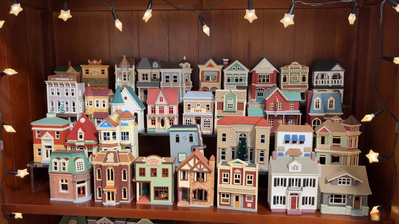 22일 : 홀마크 오너먼트 장식장 소개 1편