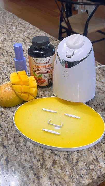 Mango turmeric face mask with @peach_slices Oil control pore serum #skincare #diy #diyfacemask