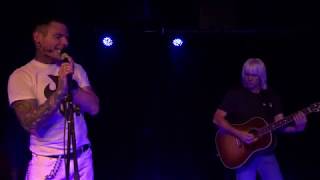 Jeff Hardy sing in No More Words at Wonderland in Richmond, VA on 8/16/19