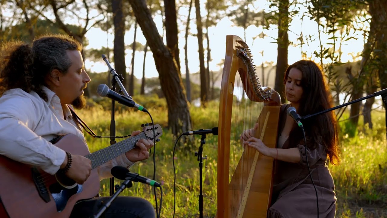 Rui Luís & Sara Valentim - Tall Trees, Warm Fire