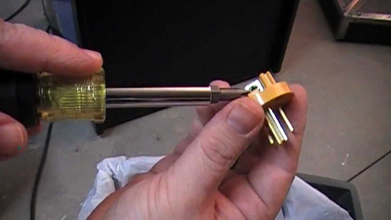 How To Replace A 3 Prong Electrical Plug Note Black Always Goes To Brass Youtube