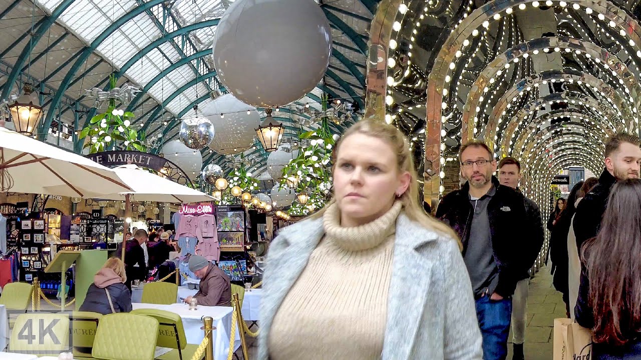 Festive Lunchtime London Walking Tour 2022 🎄 The Outernet / Soho / Covent Garden [4K]