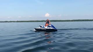 Yamaha Waverunner fx ho : How to splash your friends