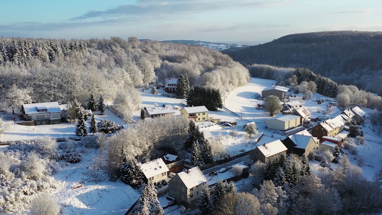 ❄️ Schnee in Zahmen - 4K Luftaufnahmen im Winter 20/21