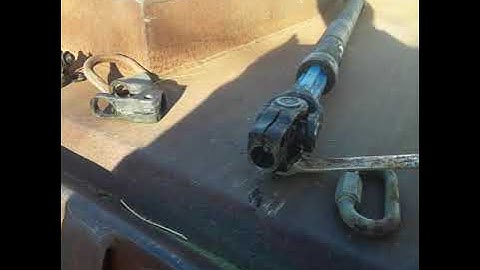 Taking U-joints out of steering shaft for big trucks