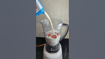 Thumbnail of Strawberry Milkshake at Home 🍓🥤 #shorts